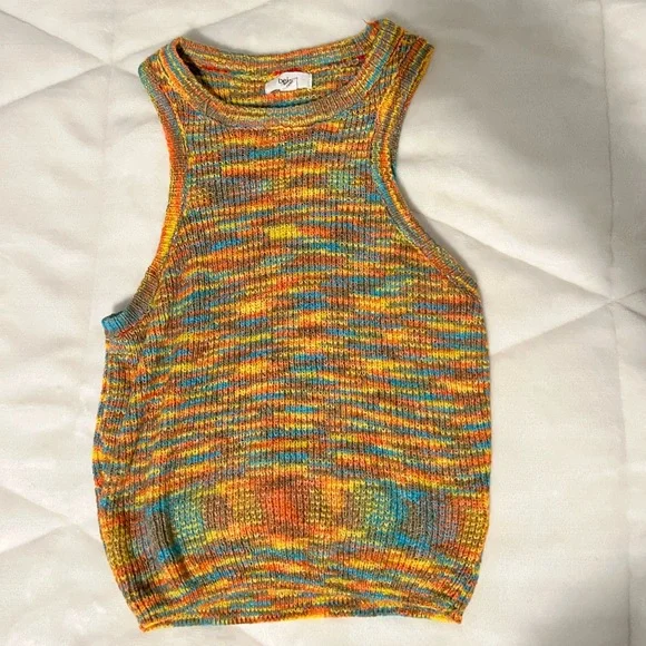 Top - Picture 1 of 1